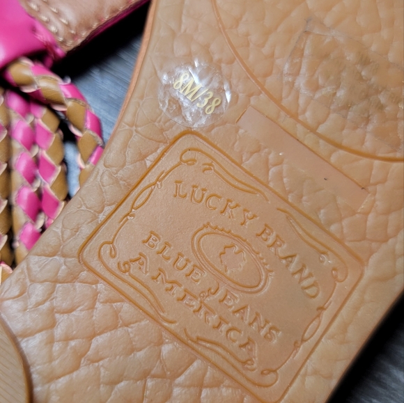 Lucky Brand Dabney Pink Tan Thong Sandals size 8 Womens shoes T Strap - Picture 9 of 9